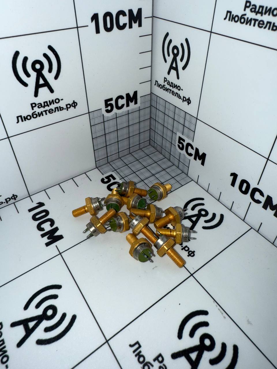КТ907А, КТ907Б